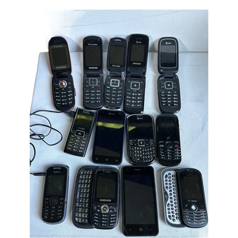 Lot of 13 Vintage Cell Phones Mixed Lot Samsung Nokia, Alcatel ZTE BLU, Sidekick
